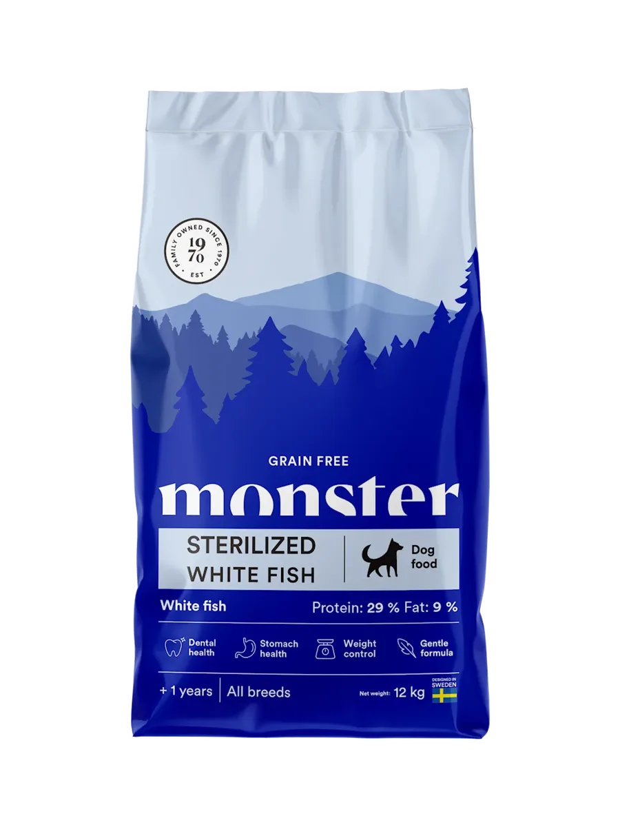 Säck med Monster GF Sterilized White Fish torrfoder, 12 kg